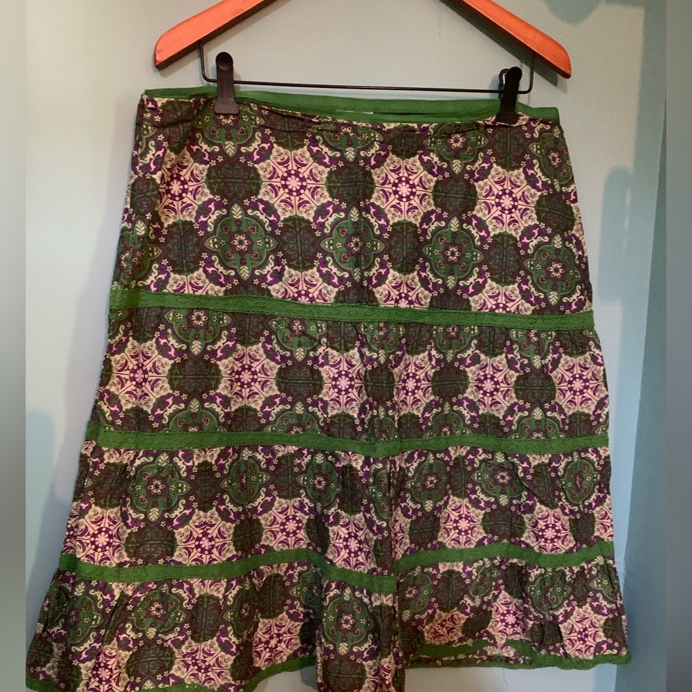 Light cotton skirt in Boho print.